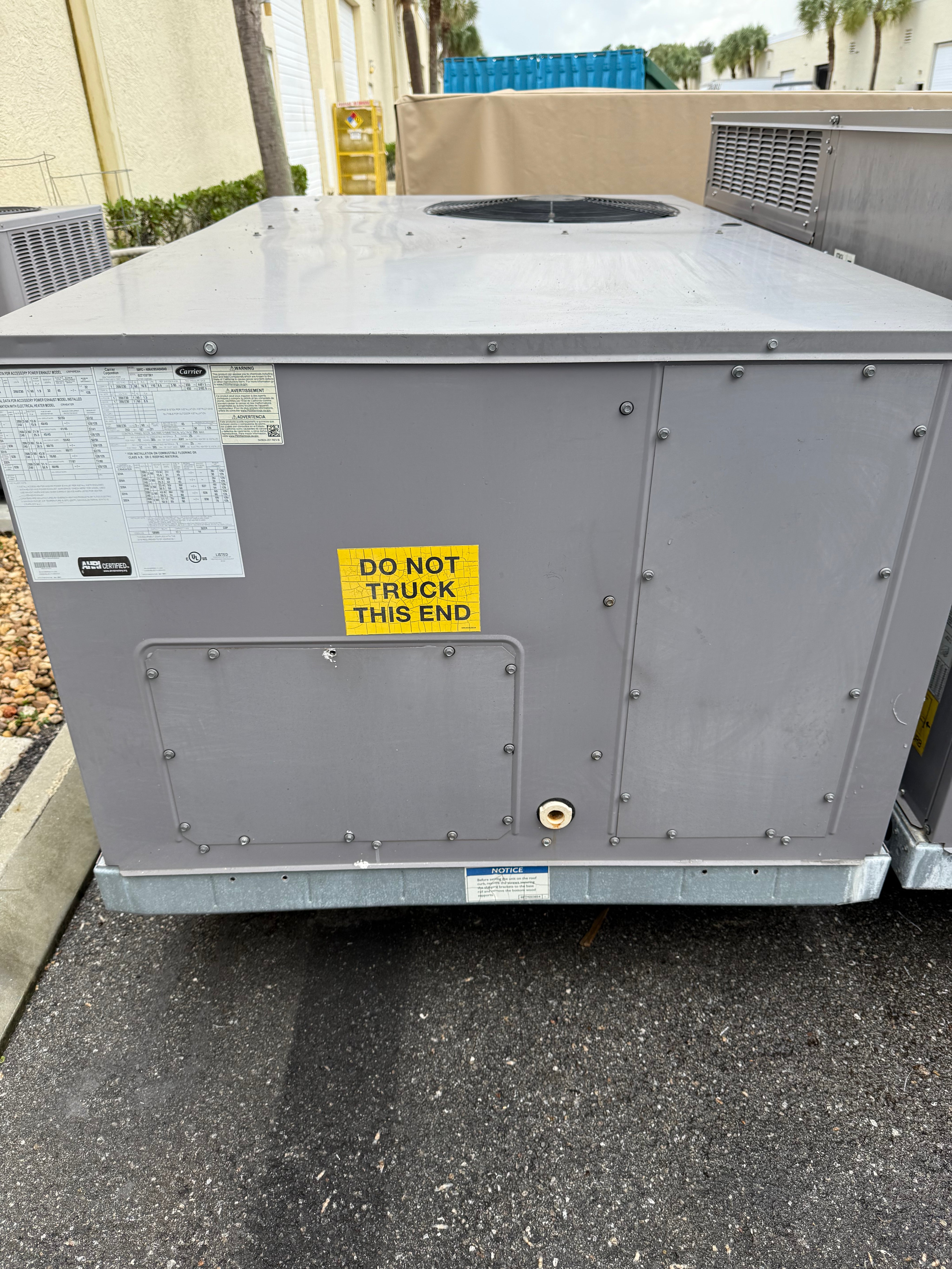 Weathermaker Combo Used Carrier Weathermaker 5-Ton R410A Rooftop Packaged Unit 50FC-A06A2 ...